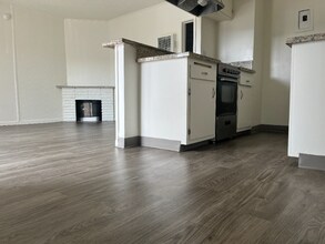 12016 Imperial Hwy. in Norwalk, CA - Building Photo - Building Photo