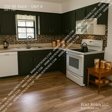 200 NE Knox St in Blue Springs, MO - Building Photo - Building Photo