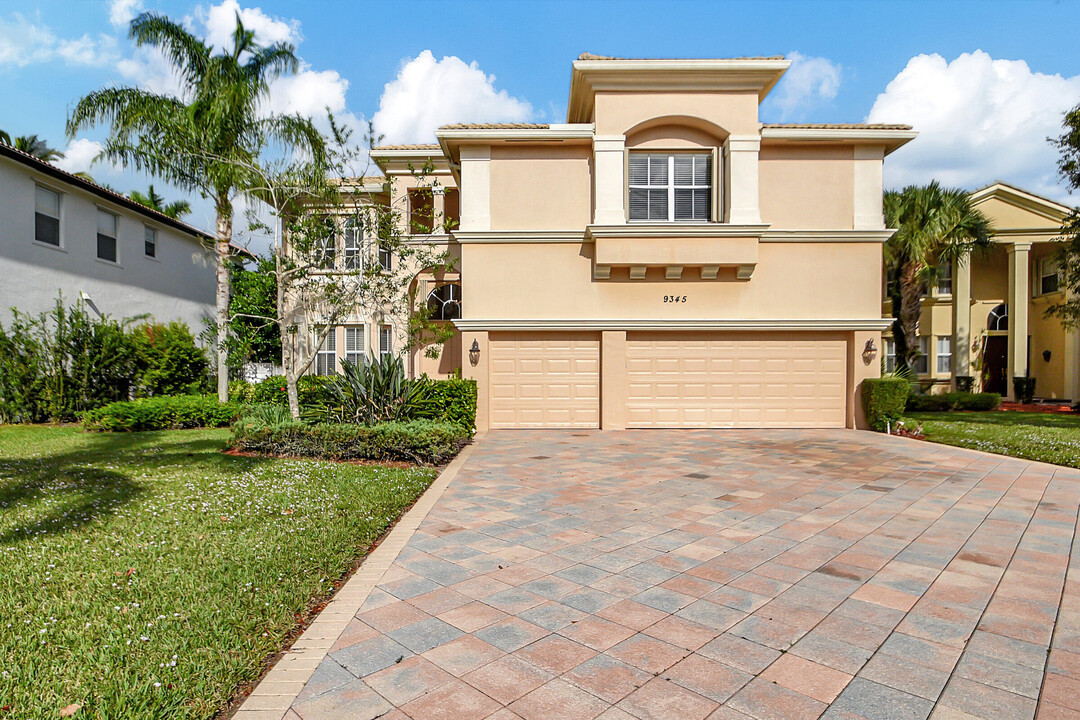 9345 Glidden Ct in Wellington, FL - Building Photo