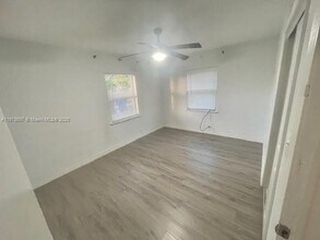 1150 SW 26th Ave in Fort Lauderdale, FL - Building Photo - Building Photo