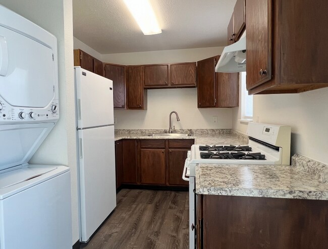 9464 Kenai Spur Hwy-Unit -1 in Kenai, AK - Building Photo - Building Photo