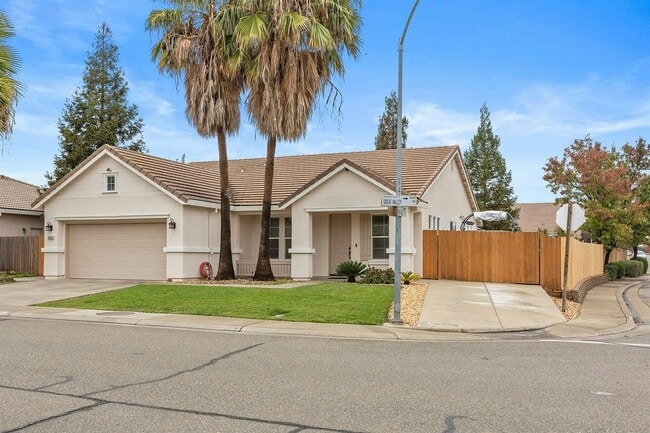 5639 Great Valley Dr in Antelope, CA - Building Photo - Building Photo