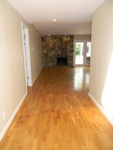 352 S Pine St in Orange, CA - Building Photo - Building Photo