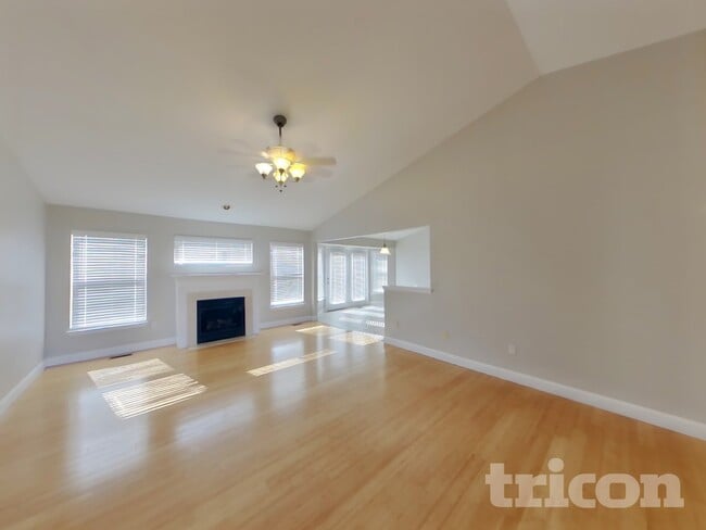 108 Bear Claw Dr in Wentzville, MO - Building Photo - Building Photo