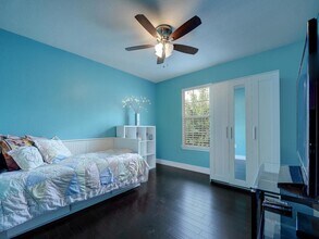 8705 Davis Oaks Trail in Austin, TX - Foto de edificio - Building Photo