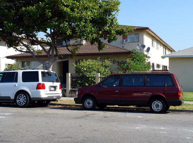 4073 W 142nd in Hawthorne, CA - Building Photo - Building Photo