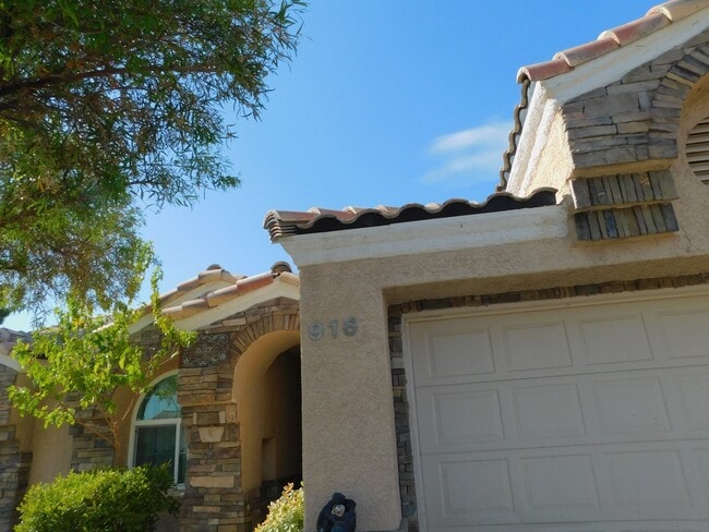property at 916 Rifle Dr