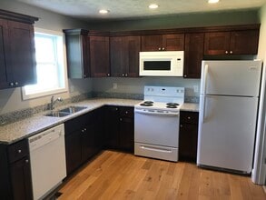 2005 S Kentucky Ave, Unit A in Corbin, KY - Building Photo - Building Photo