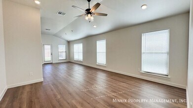 2131 Langford Ave in Lubbock, TX - Building Photo - Building Photo