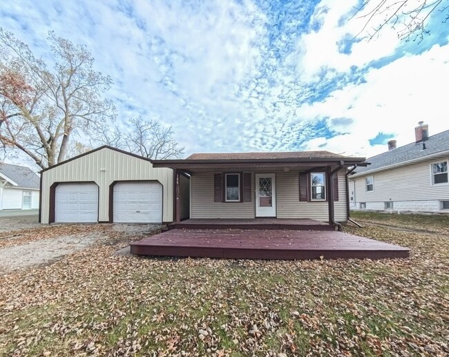 property at 106 1st St NW