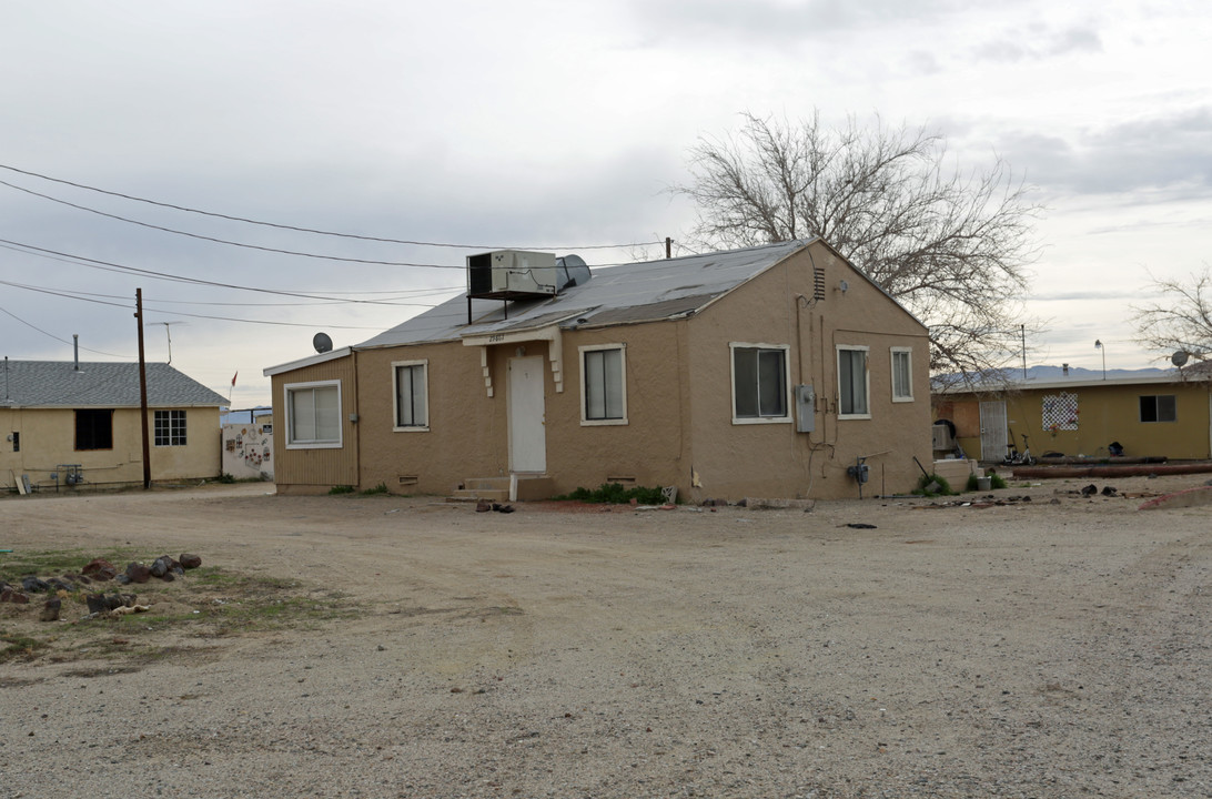 29867 N 1st St in Barstow, CA - Building Photo