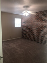 Acadian Oaks Apartments in Lake Charles, LA - Building Photo - Building Photo