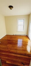 102 Waldorf Ave-Unit -2nd Fl in Bridgeport, CT - Building Photo - Building Photo