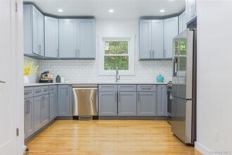 25 Van Duzen Pl in Tuckahoe, NY - Building Photo - Building Photo