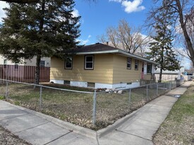 725 Grotto St N in St. Paul, MN - Building Photo