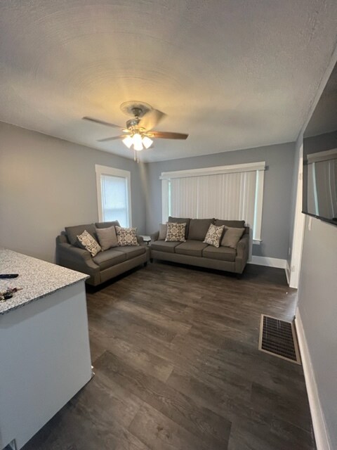 433 Columbus Ave, Unit 2 in Syracuse, NY - Building Photo - Building Photo