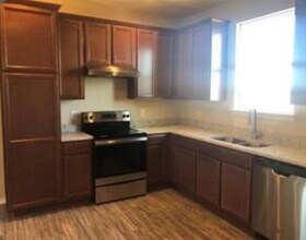 1300 Hausman Dr in Lockhart, TX - Building Photo - Building Photo