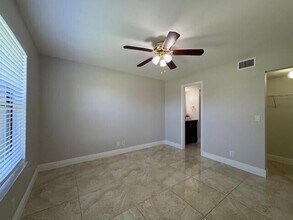 21905 Lake Forest Cir, Unit 204 in Boca Raton, FL - Building Photo - Building Photo