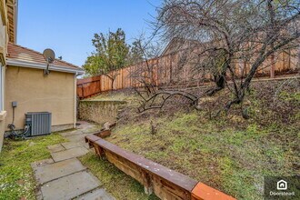 2032 Crater Peak Way in Antioch, CA - Building Photo - Building Photo