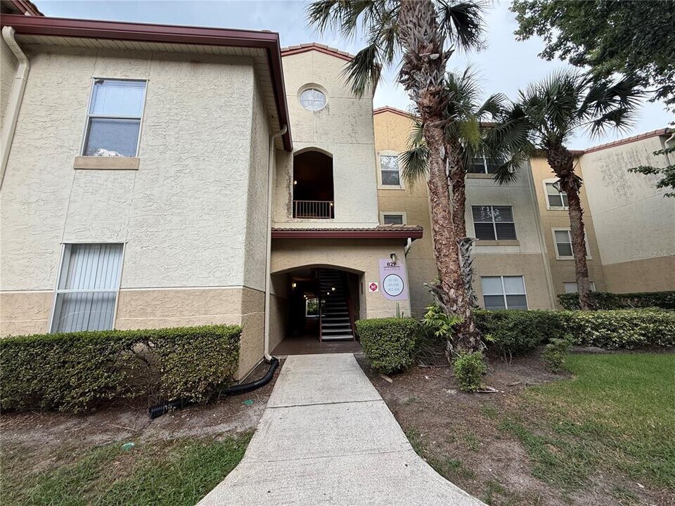 827 Camargo Way in Altamonte Springs, FL - Building Photo