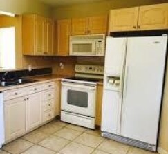 7930 NW 7th St in Pembroke Pines, FL - Building Photo