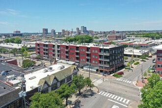 Rise Lakeview in Birmingham, AL - Foto de edificio - Building Photo
