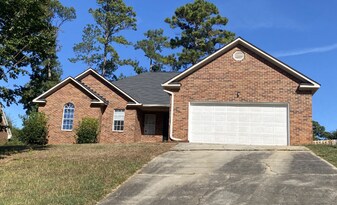 3683 Old Ferry Rd in Martinez, GA - Building Photo