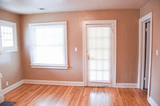 5405-5407 Harrison St in Kansas City, MO - Foto de edificio - Building Photo