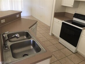 1217 SW 30th St in Cape Coral, FL - Building Photo - Building Photo