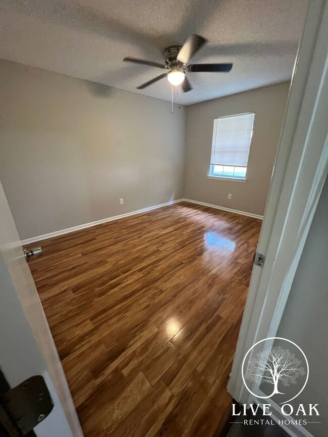 802 Olive St in Hinesville, GA - Building Photo - Building Photo