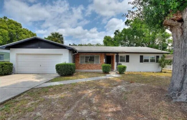 property at 755 Oleander Dr SE