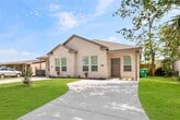3915 Brookmeade Dr