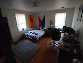 5609 Wilkins Ave in Pittsburgh, PA - Foto de edificio - Building Photo