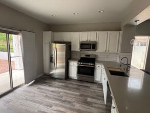 541 Eagle Perch Pl in Henderson, NV - Building Photo - Building Photo