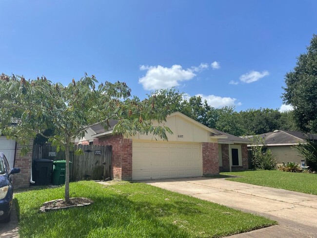 property at 5107 Ridgeton Dr
