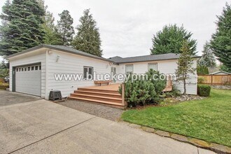 4114 NE 56th St in Vancouver, WA - Building Photo - Building Photo
