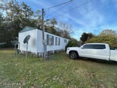 247 Crescent Ln in Crescent City, FL - Building Photo - Building Photo