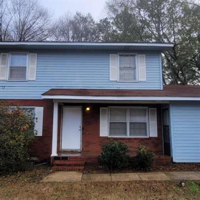 property at 2120 Milano Dr