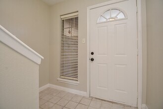 516 Birdsong Dr in League City, TX - Building Photo - Building Photo