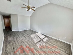 5528 Ginners Dr in Memphis, TN - Building Photo - Building Photo