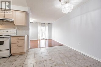 7160 Waldorf Way in Mississauga, ON - Building Photo - Building Photo