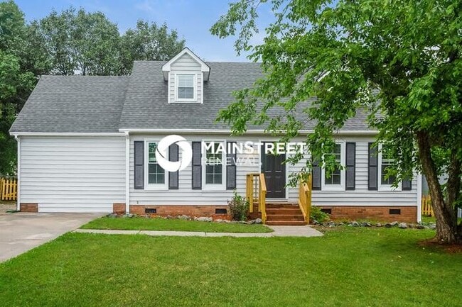 property at 3331 Farm Lake Dr SW