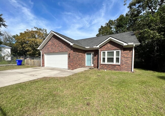4730 Mint Ave in North Charleston, SC - Building Photo - Building Photo