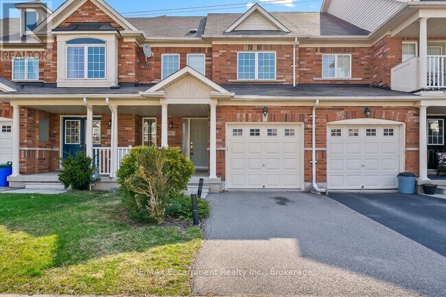 property at 4832 Capri Crescent