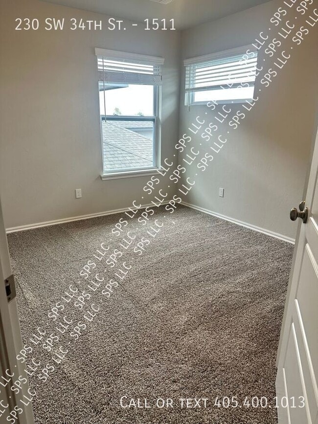 230 SW 34th St in Moore, OK - Building Photo - Building Photo