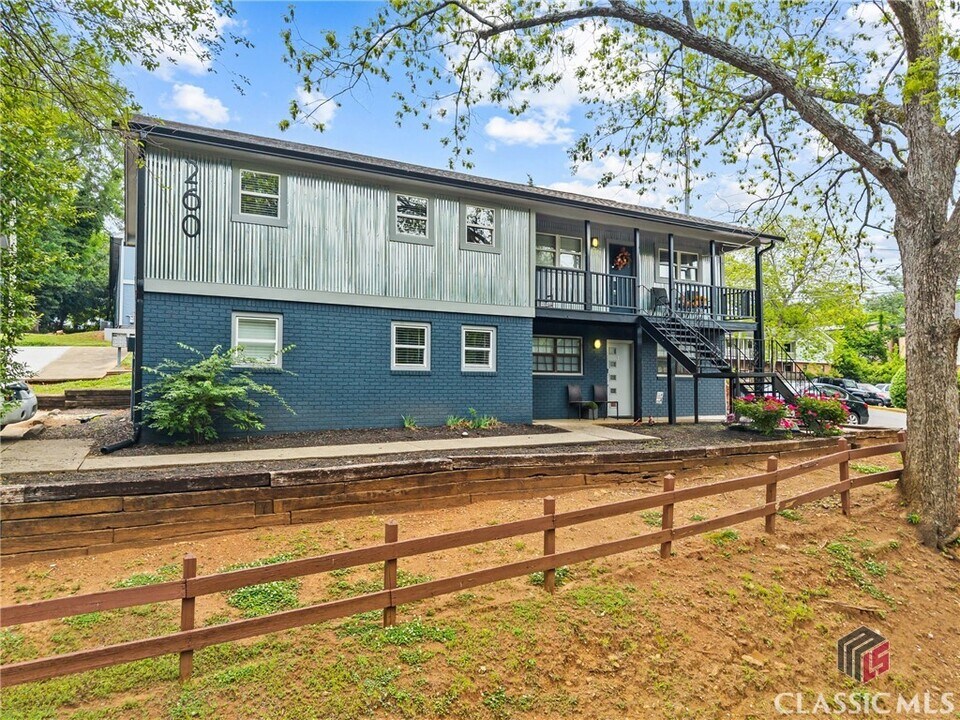 260 Little St in Athens, GA - Building Photo