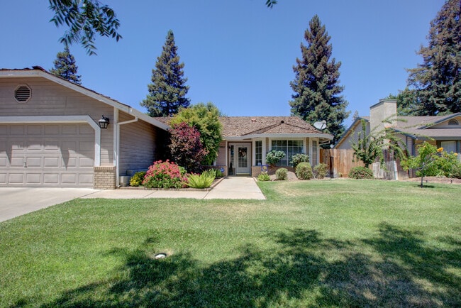 property at 1061 E Donna Dr
