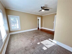 315 Normal St in Denton, TX - Foto de edificio - Building Photo