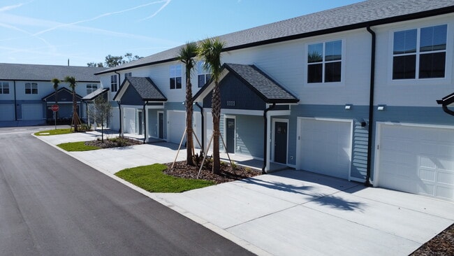 Lake Tavares Townhomes