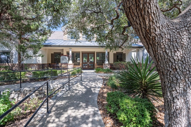 Hilltop at Shavano in San Antonio, TX - Building Photo - Building Photo